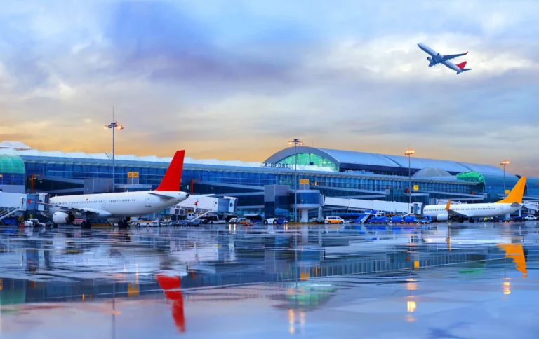 aviones despegando en aeropuerto moderno ezeiza