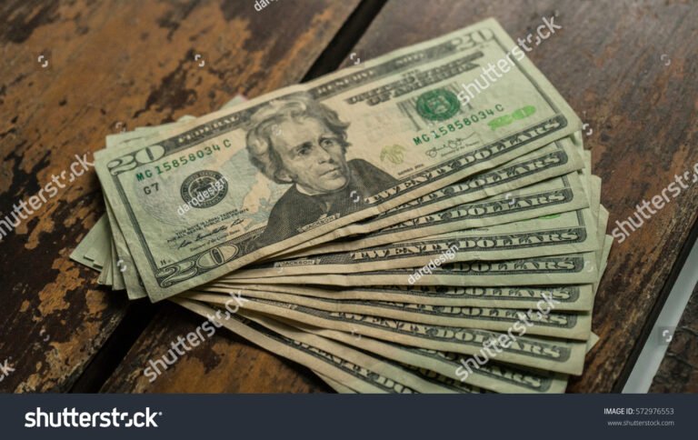 Cuánto Cerró El Dólar El Viernes En El Mercado Oficial Y Blue