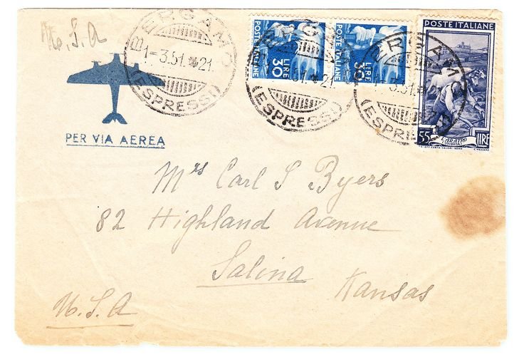 carta antigua con sello postal y mapa mundial