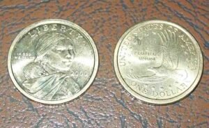 moneda dolar estadounidense cara pequena brillante