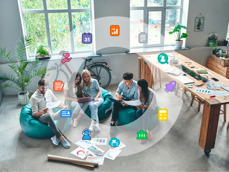 Cómo Hacer Una Consulta de Valuación Fiscal en ARBA Fácilmente 2 oficina de arba con personas consultando documentos