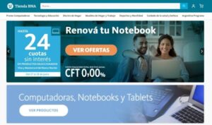 persona usando computadora banca en linea banco nacion