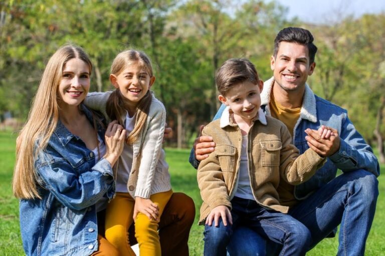 De qué trata La Gran Familia Wilde y quiénes participan